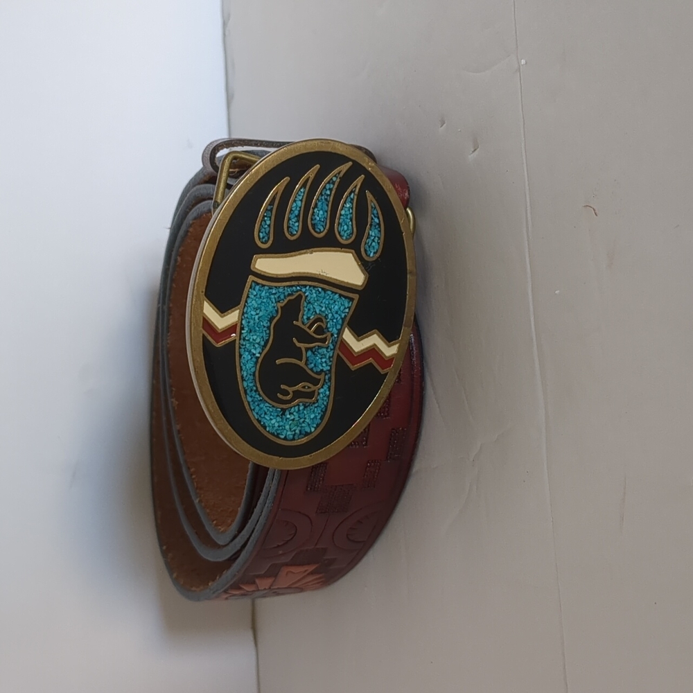 Leather belt with buckle